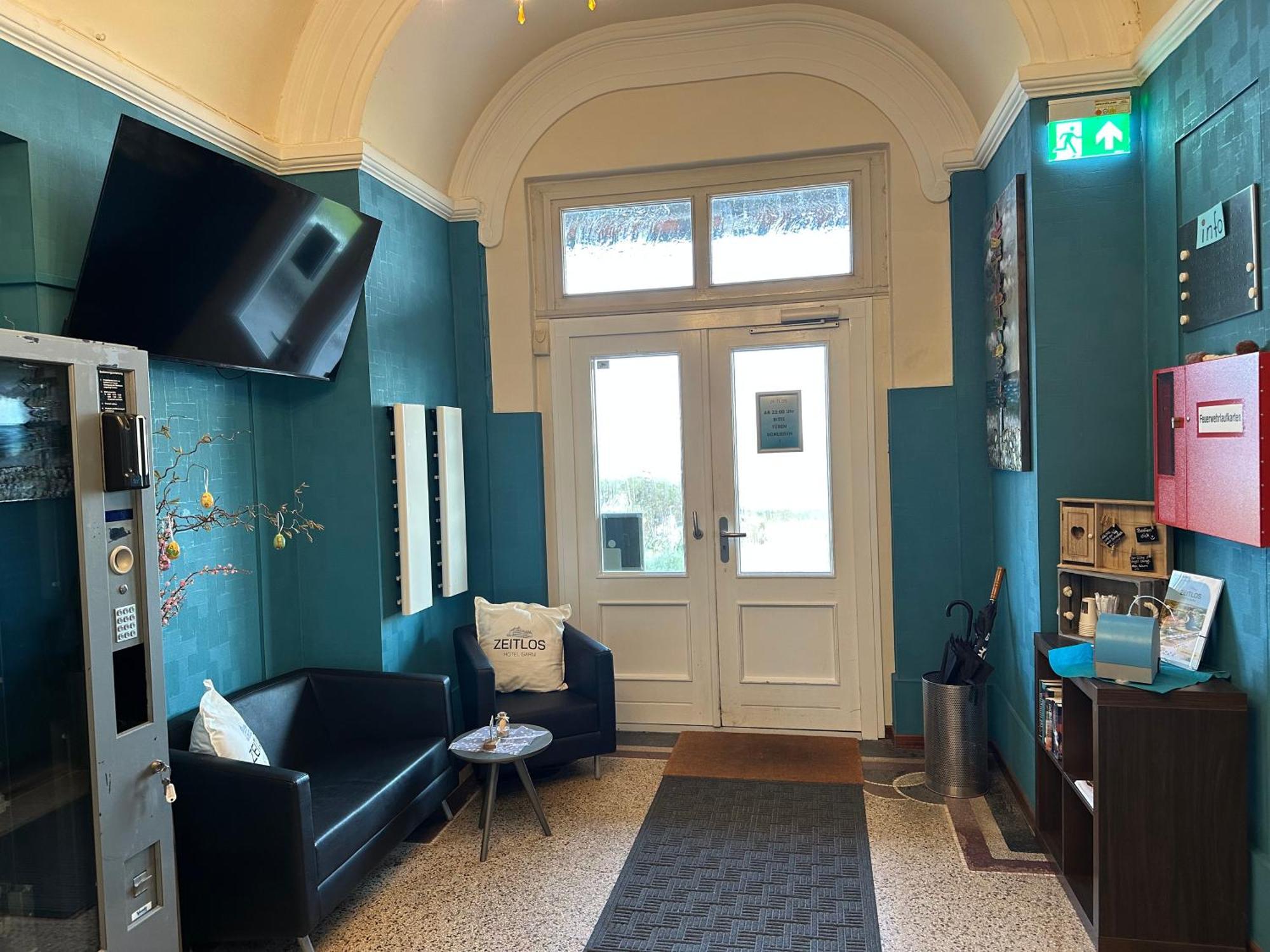Zeitlos Hotel Garni ชาร์บอยท์ซ ภายนอก รูปภาพ